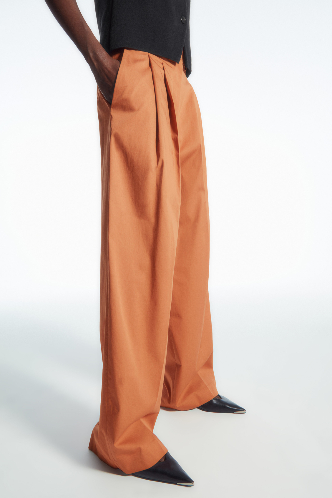 Wide-leg tailored twill trousers